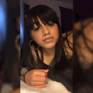 Meet your Posher, Mercedes